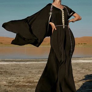 Robe Longue Cape Noire Perlée