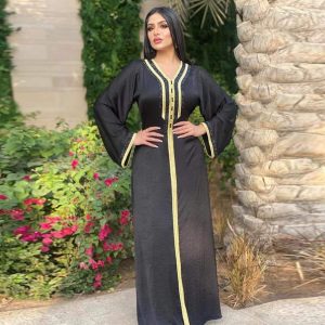 Caftan Marocain Noir et Doré