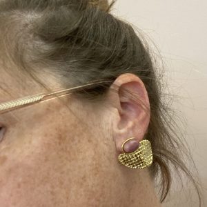 Boucles puces contemporaines