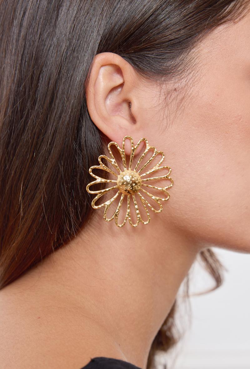 Boucles d’oreilles marguerite dorées – Image 3