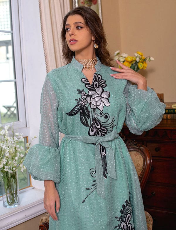 Élégante broderie vert clair Robe longue Abaya – Image 8
