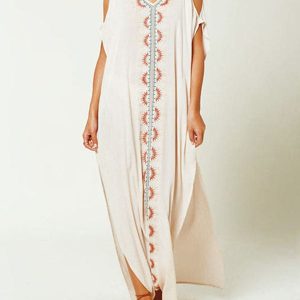 Chemisier brodé sexy à épaules dénudées