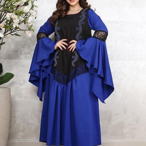 Robe caftan à manches volantées en dentelle