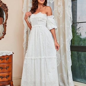 Robe trapèze sexy en dentelle à encolure dégagée