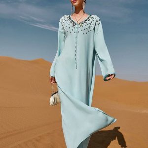 Boutons Perle Couleur solide Col V Robe Abaya