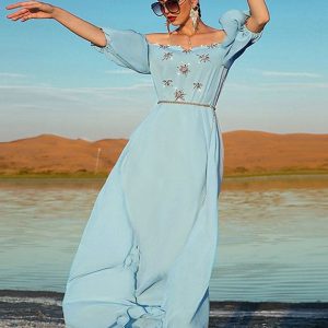 Robe en diamant cousue à la main, décolleté une pièce, bleu ciel