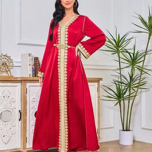 Robe en dentelle brodée