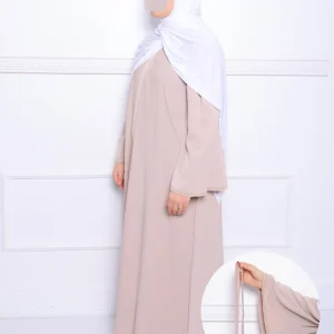 Abaya avec Liseret aux manches et ceinture