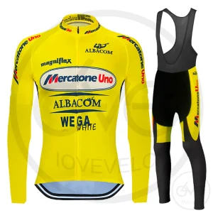 Tenue Hiver Vintage MERCATONE UNO ALBACOM WEGA JAUNE