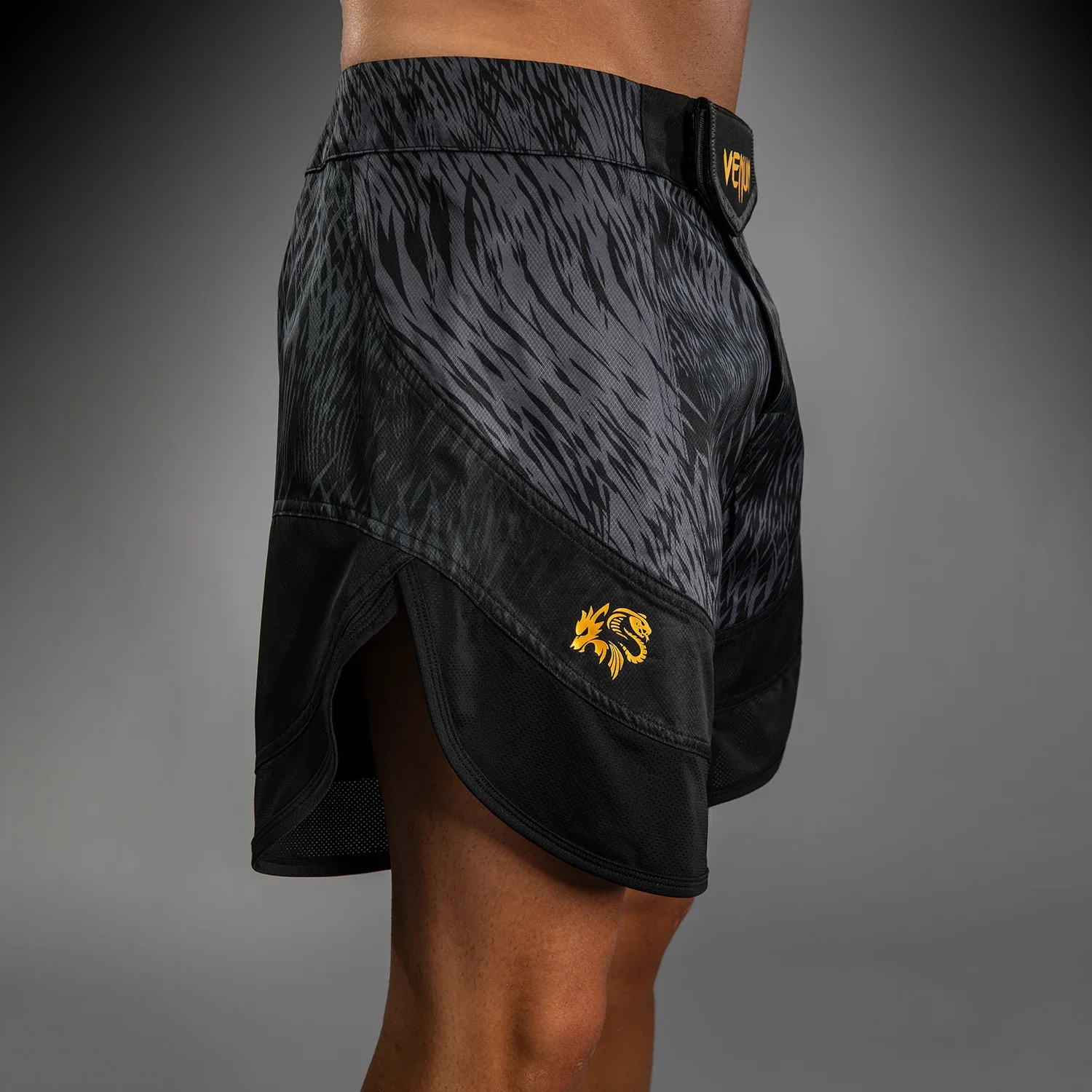 Fightshorts Wild Borz – Venum x Chimaev Noir/Gris – Image 7
