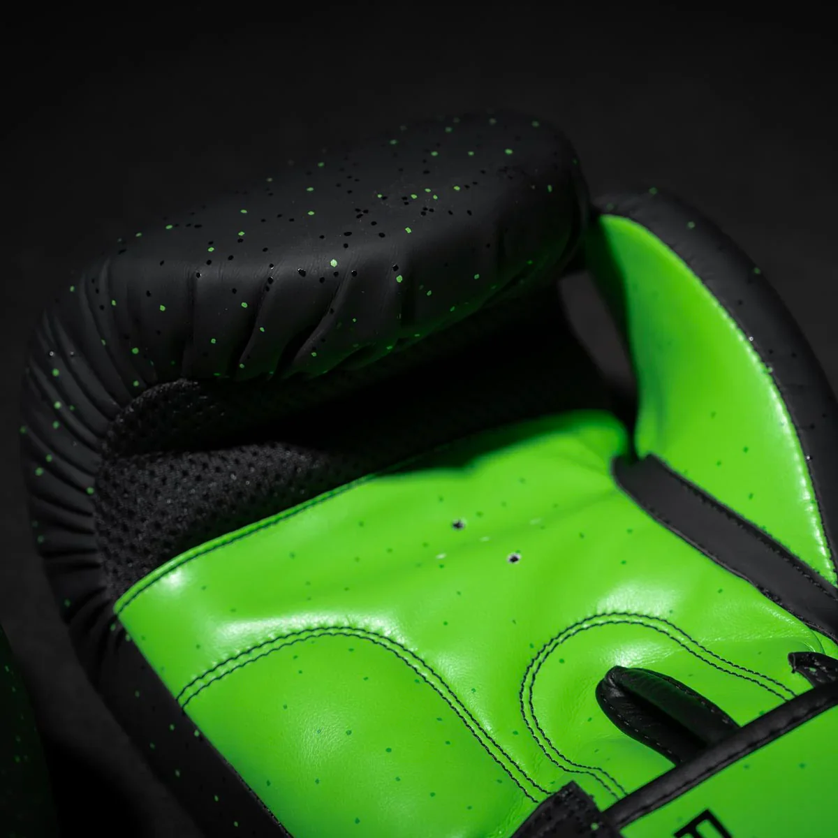 Gants de Boxe Galaxy - Phantom Athletics - Noir – Image 8