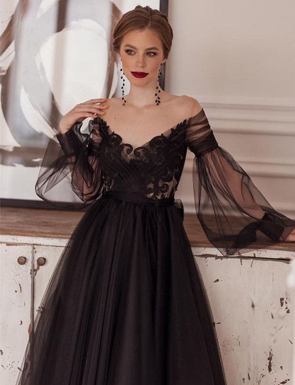 Robe de Soirée Noir en Tulle à Col en V – Image 4