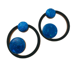 Boucles d&rsquo;oreilles géométriques en bois bleu pailleté