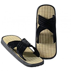 Zori Kwon à lanières croisées forme X