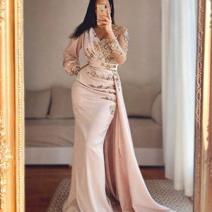 Robe de Soirée Brodée en Satin Rose Clair Sirène