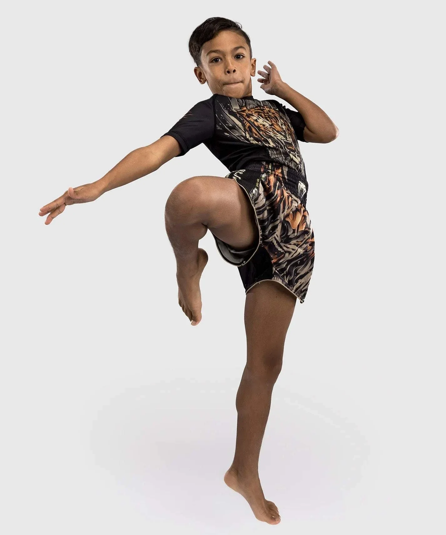 Short Muay Thai Venum enfant Tiger - Noir/Orange Néon – Image 6