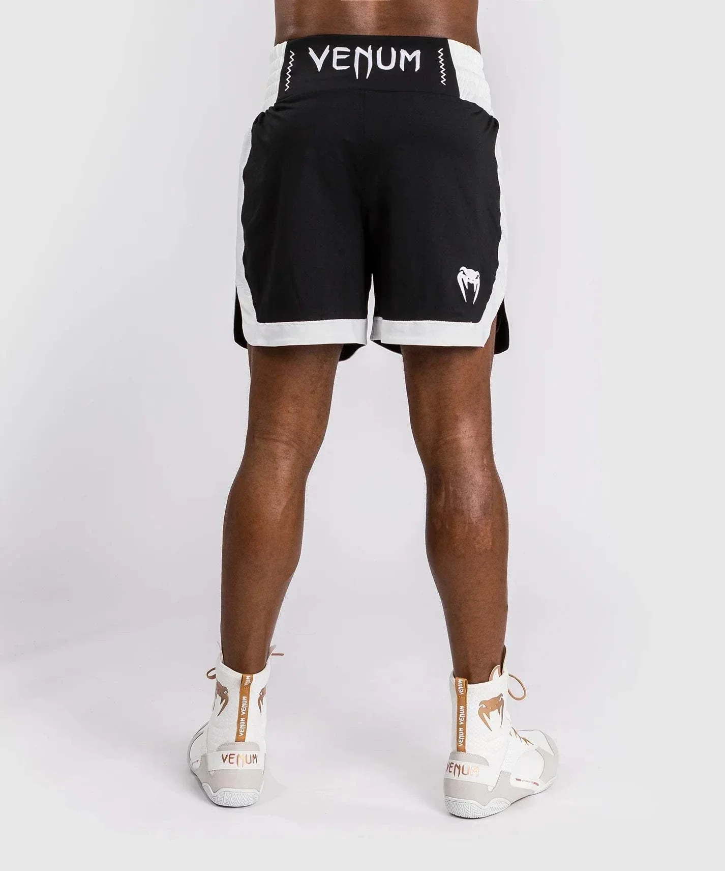 Short de Boxe Anglaise Venum Classic - Noir/Blanc – Image 6