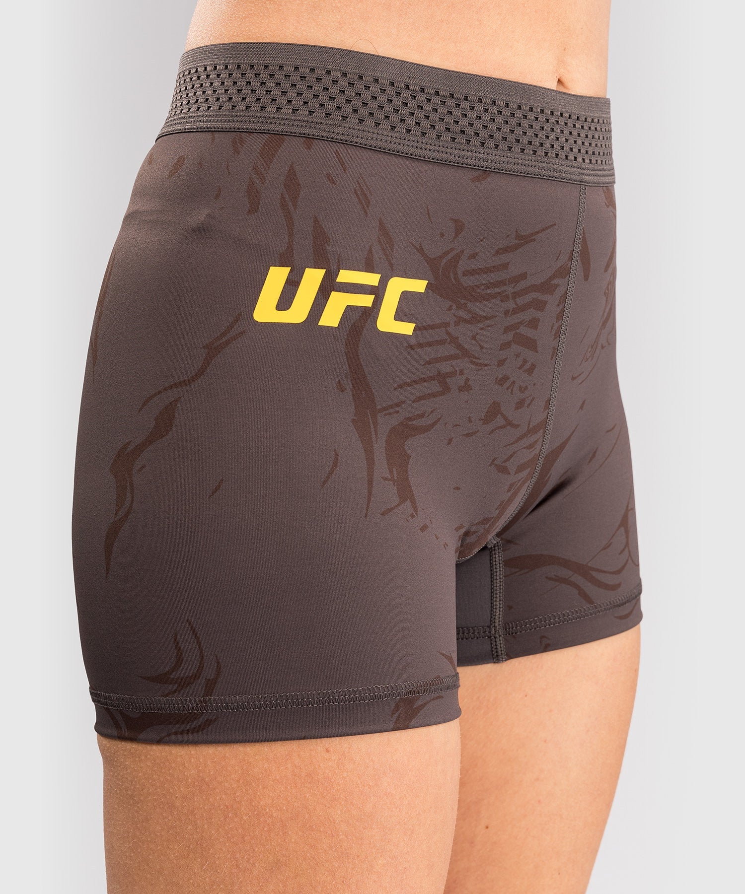 Short Vale Tudo Femme UFC Fusion by Venum Fight Week - Marron – Image 6