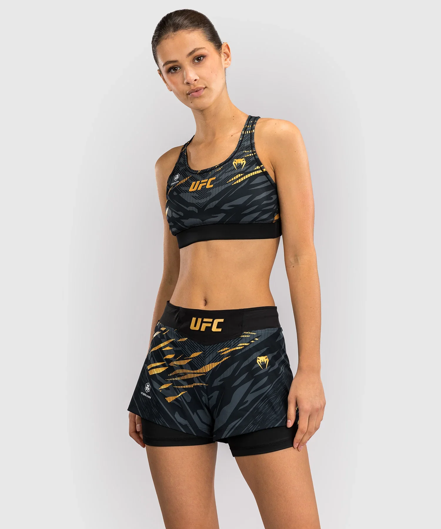 Shorts de Combat pour Femmes UFC Fusion by Venum Authentic Fight Night - Champion Noir/or – Image 8
