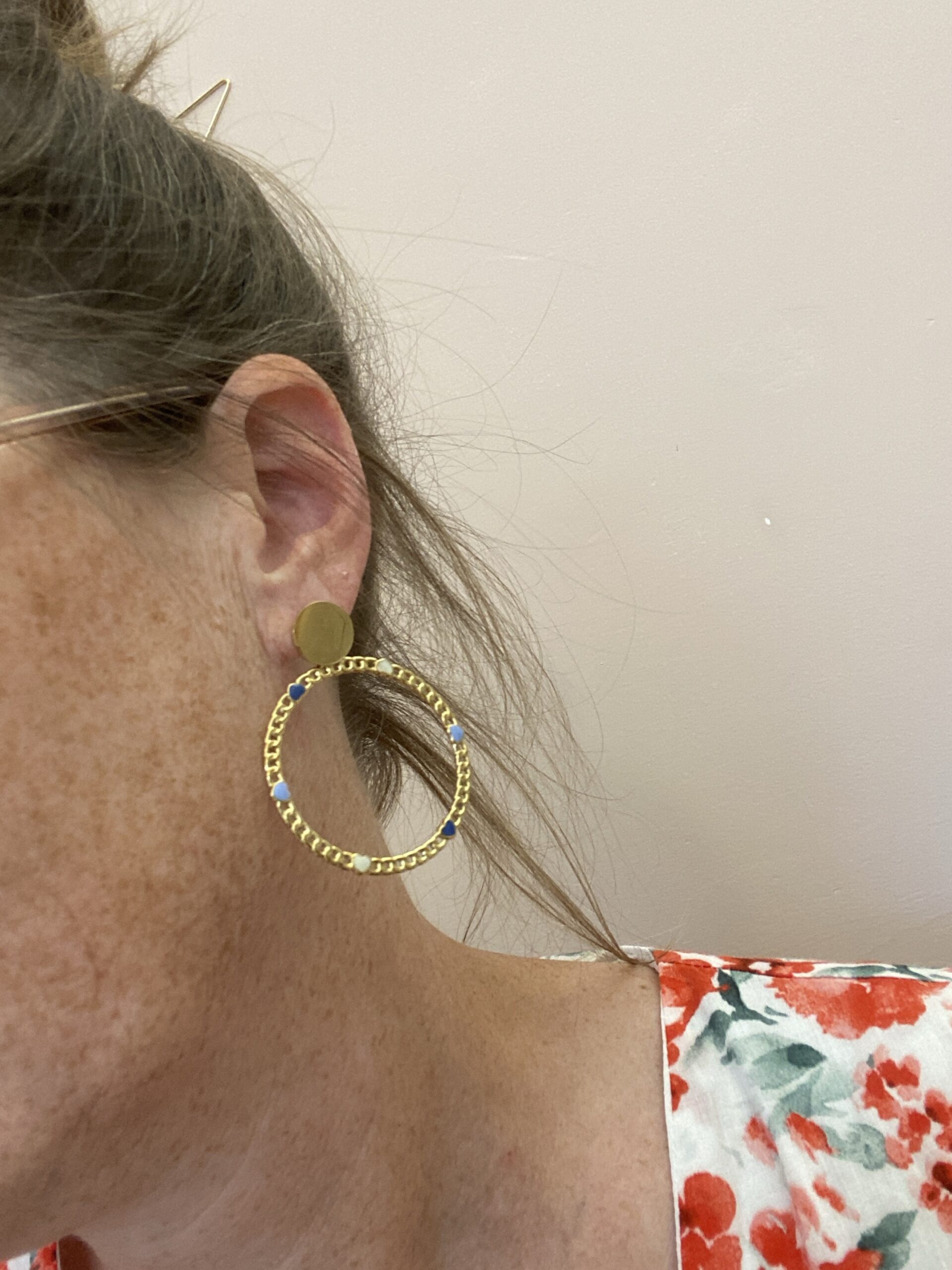 Puces d’oreilles cercle en maille cœurs – Image 8