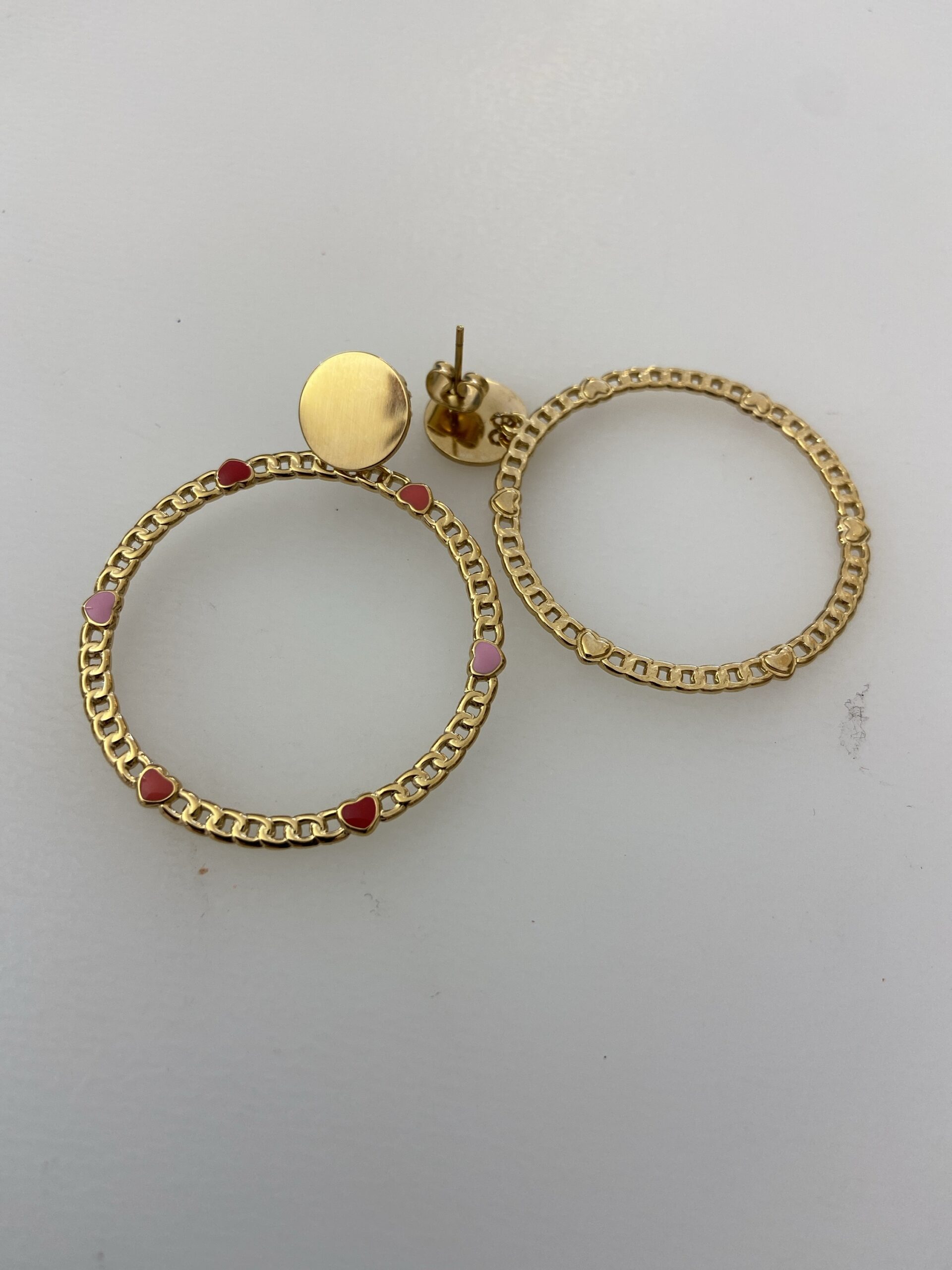 Puces d’oreilles cercle en maille cœurs – Image 3