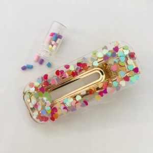 Barrette coeurs résine