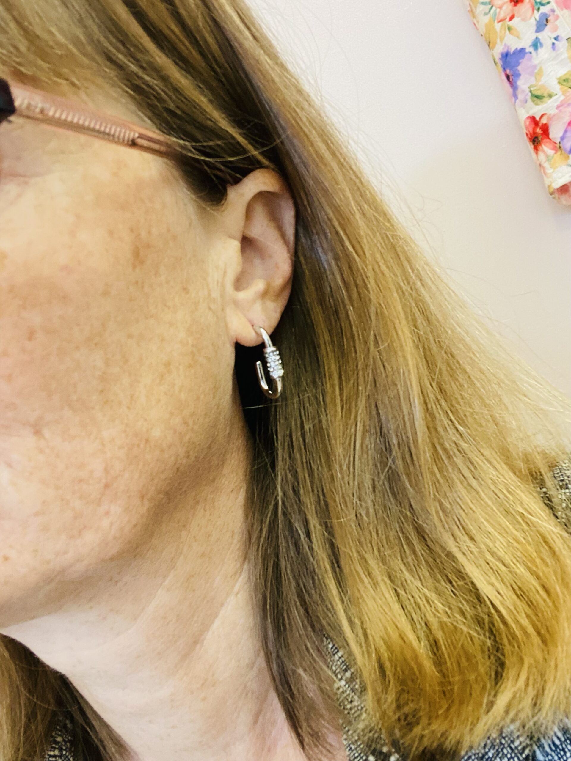 Boucles rectangulaires acier et strass – Image 7