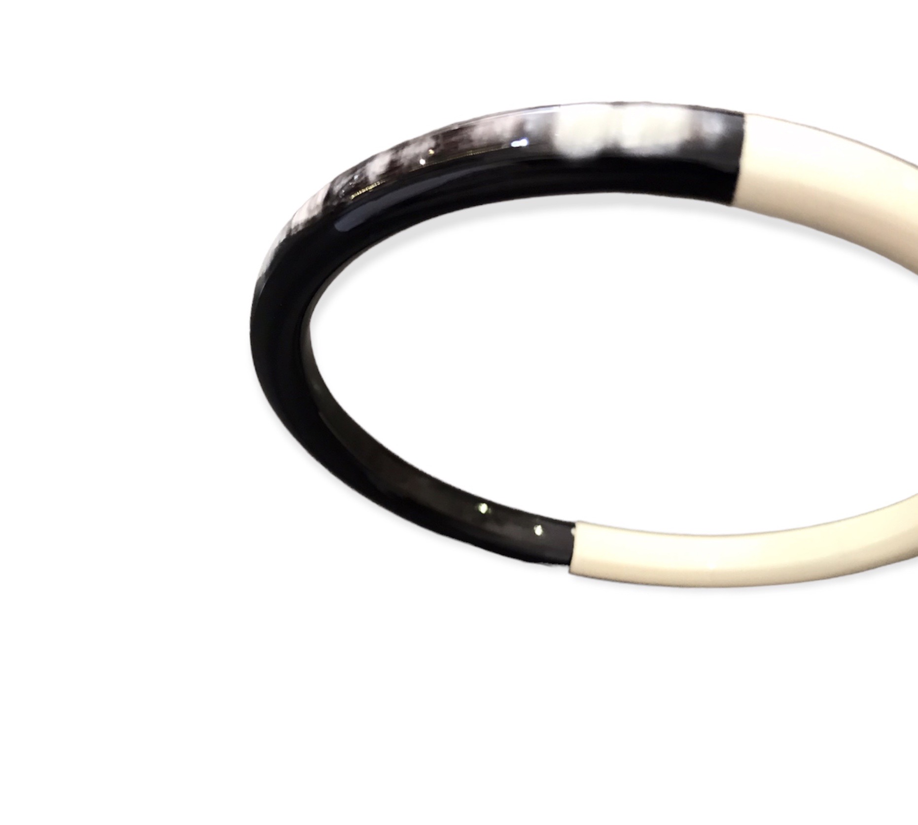 Jonc corne de buffle noir et blanc bicolore laque – Image 4