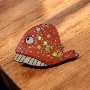Broche baleine orange pailletée