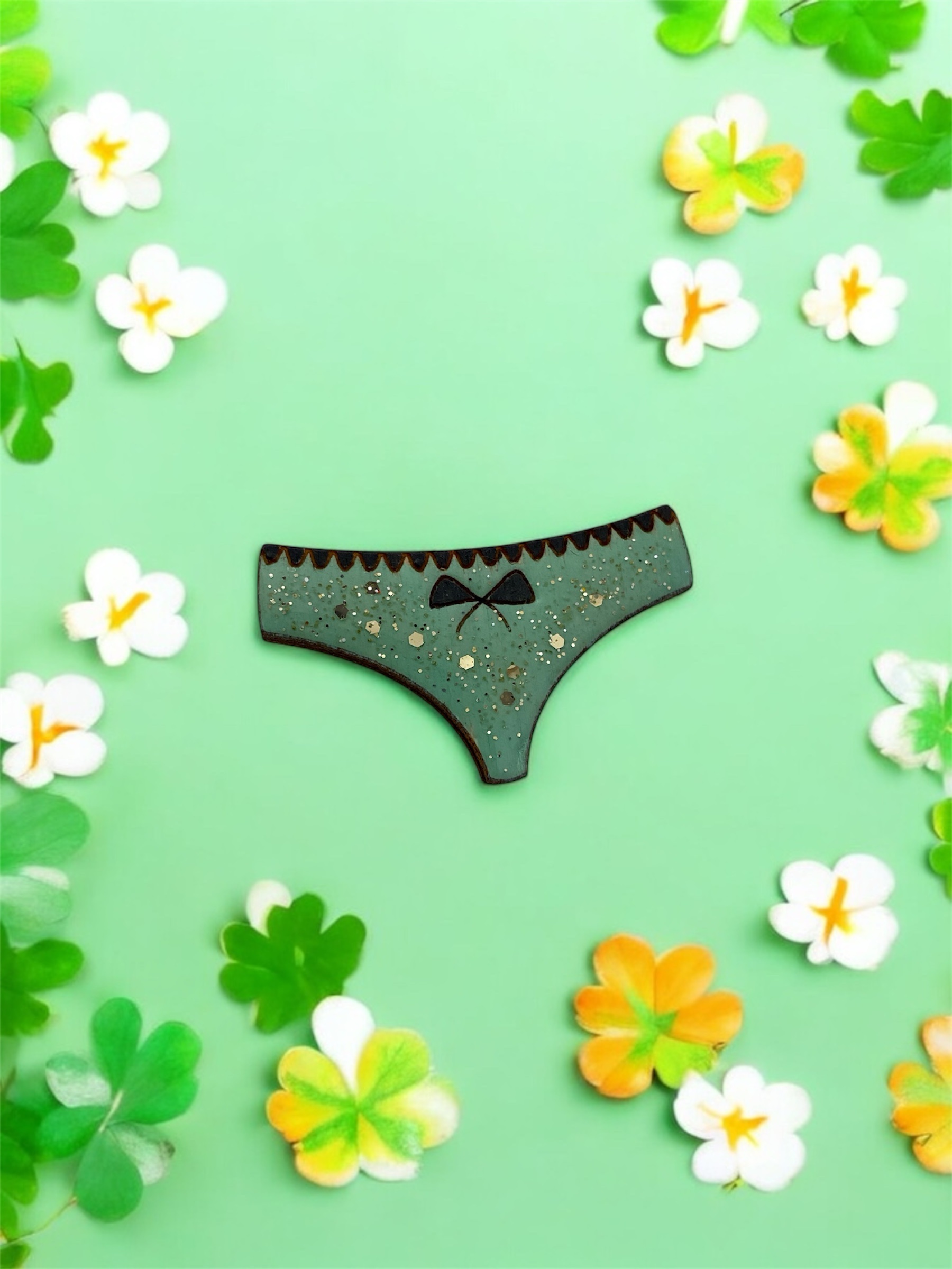 Broche culotte verte – Image 3